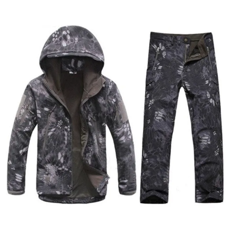 Outdoor Tactical Soft Camouflage Jacket Set