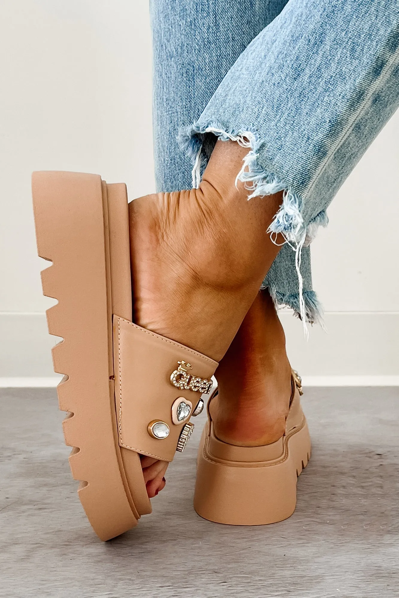 Radiant Bliss Embezzled Platform Sandal (Nude)